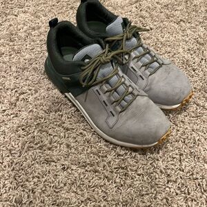 Forsake Range Low men’s waterproof hiking sneaker; gray/green; size 12